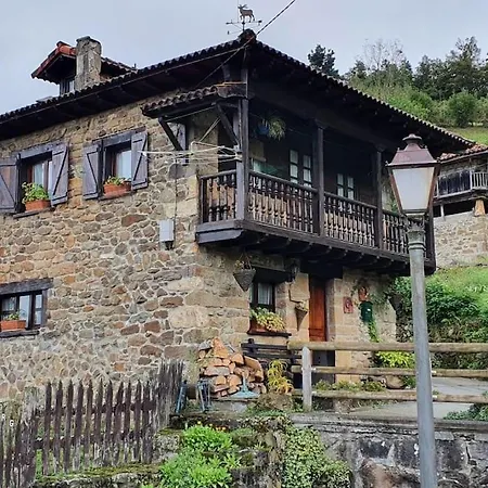 Villa La Casa Rectoral De El Tozu Caso Esterno foto